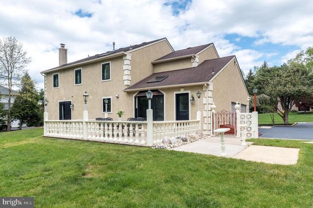 1608 BRITTANY DR, Ambler, PA 19002