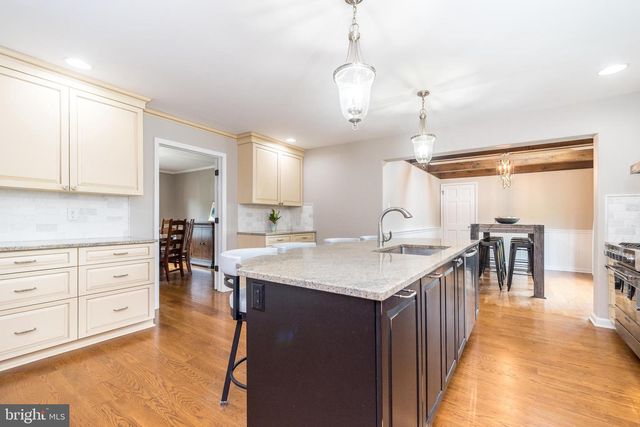 1608 BRITTANY DR, Ambler, PA 19002