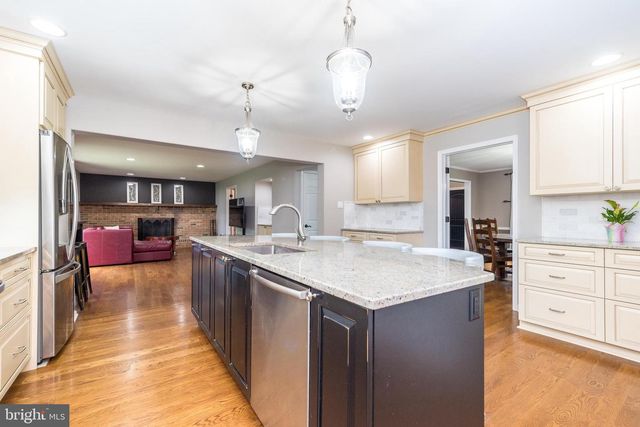 1608 BRITTANY DR, Ambler, PA 19002