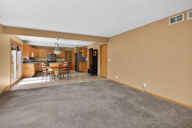 713 Clifford Drive, Minooka, IL 60447