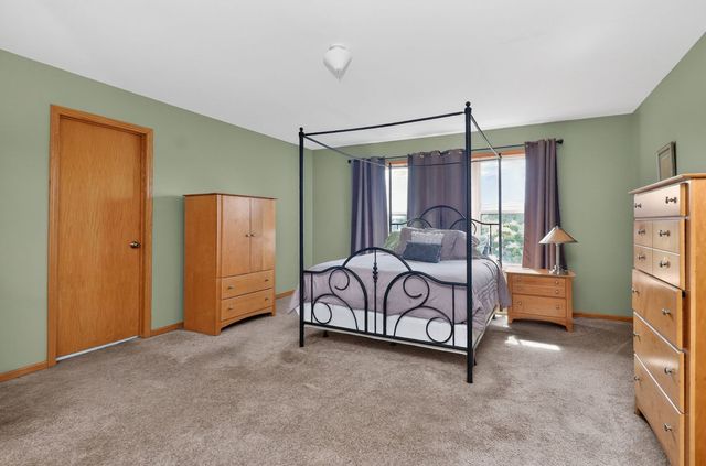 713 Clifford Drive, Minooka, IL 60447