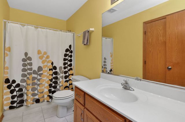 713 Clifford Drive, Minooka, IL 60447