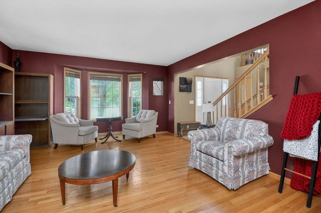 713 Clifford Drive, Minooka, IL 60447
