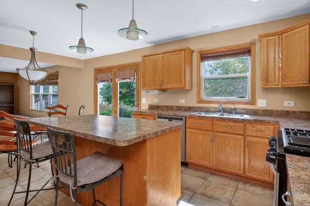 713 Clifford Drive, Minooka, IL 60447