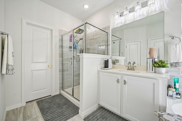517 Red Barn, Van Alstyne, TX 75495