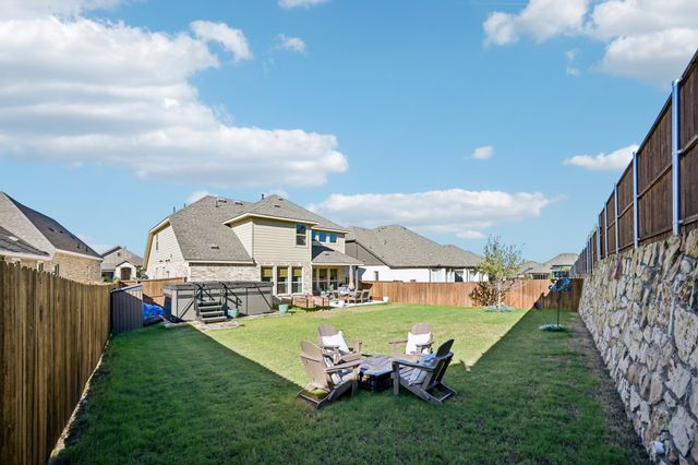 517 Red Barn, Van Alstyne, TX 75495