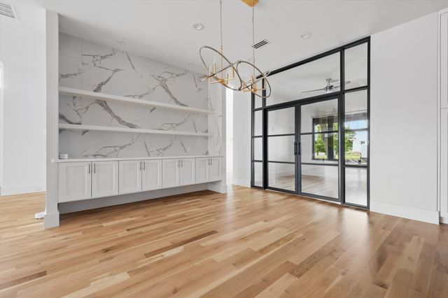 6839 Orchid, Dallas, TX 75230