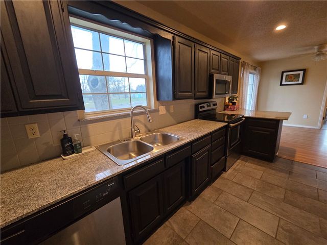 465 Greene Street, Pea Ridge, AR 72751