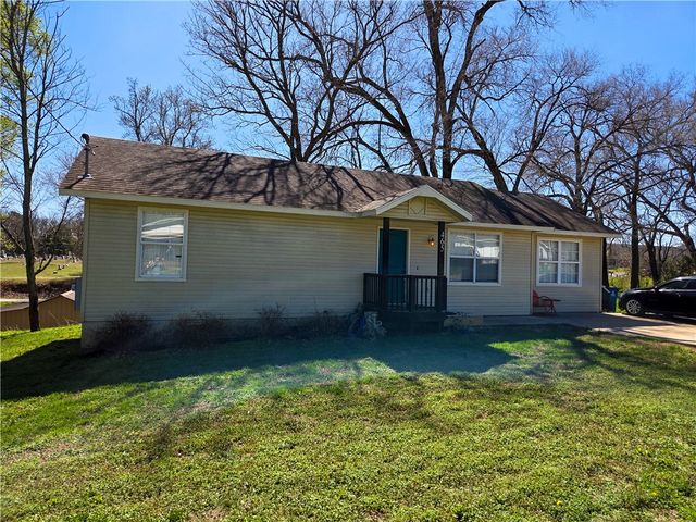 465 Greene Street, Pea Ridge, AR 72751