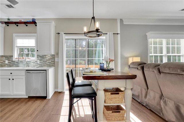 7660 Streamside Lane, Cumming, GA 30028