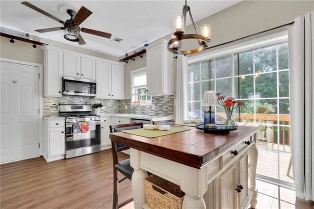 7660 Streamside Lane, Cumming, GA 30028