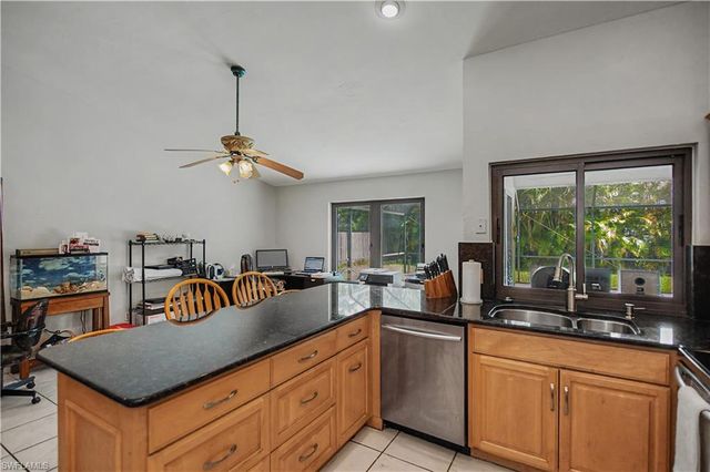 242 SW 45th TER, Cape Coral, FL 33914
