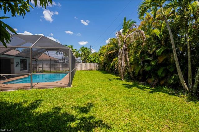 242 SW 45th TER, Cape Coral, FL 33914