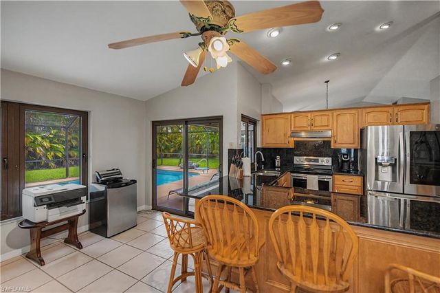 242 SW 45th TER, Cape Coral, FL 33914