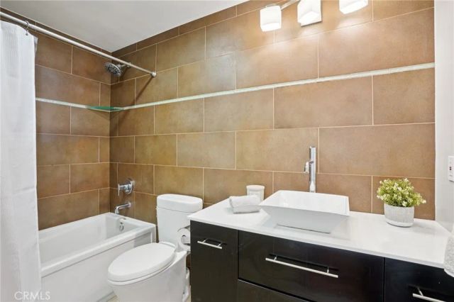 641 S Prospect Avenue 103, Redondo Beach, CA 90277