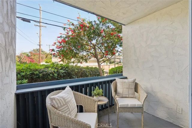 641 S Prospect Avenue 103, Redondo Beach, CA 90277