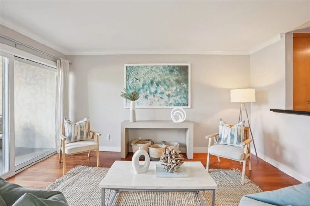 641 S Prospect Avenue 103, Redondo Beach, CA 90277