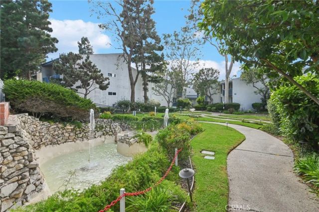 641 S Prospect Avenue 103, Redondo Beach, CA 90277