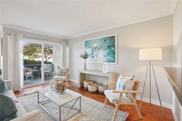 641 S Prospect Avenue 103, Redondo Beach, CA 90277