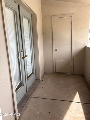 1820 E MORTEN Avenue 203, Phoenix, AZ 85020
