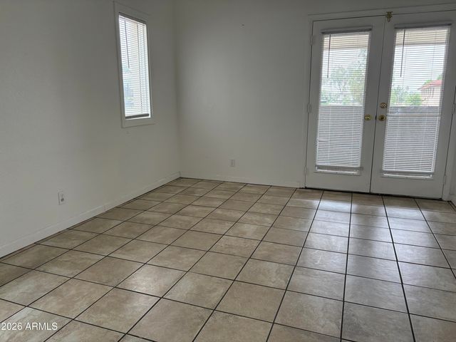 1820 E MORTEN Avenue 203, Phoenix, AZ 85020