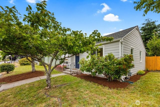 7843 Yakima Avenue, Tacoma, WA 98408
