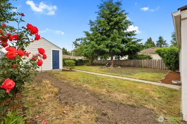 7843 Yakima Avenue, Tacoma, WA 98408