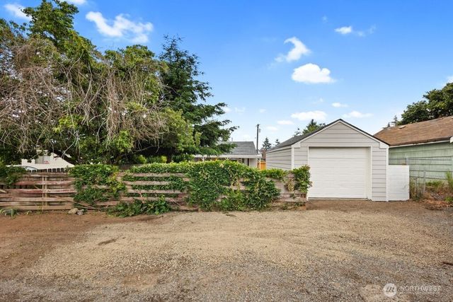 7843 Yakima Avenue, Tacoma, WA 98408