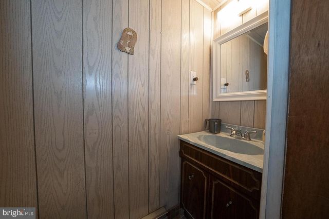 1007 HAMPSTEAD RD, Wynnewood, PA 19096