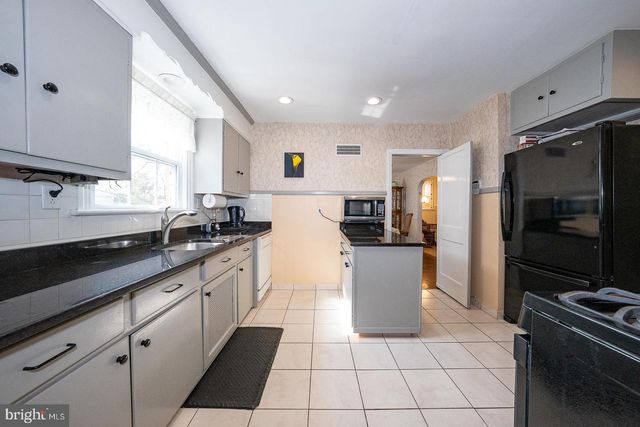 1007 HAMPSTEAD RD, Wynnewood, PA 19096