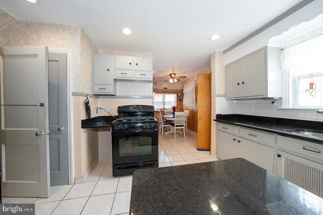 1007 HAMPSTEAD RD, Wynnewood, PA 19096