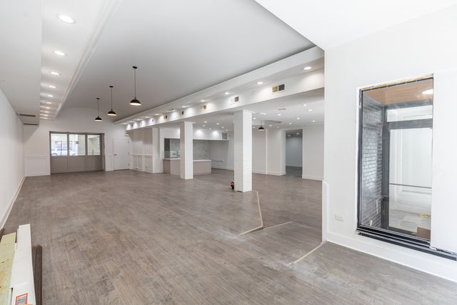 440 N State Street, Chicago, IL 60654