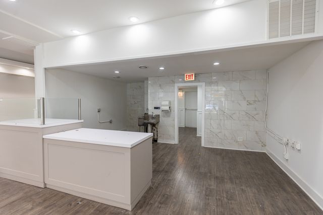 440 N State Street, Chicago, IL 60654
