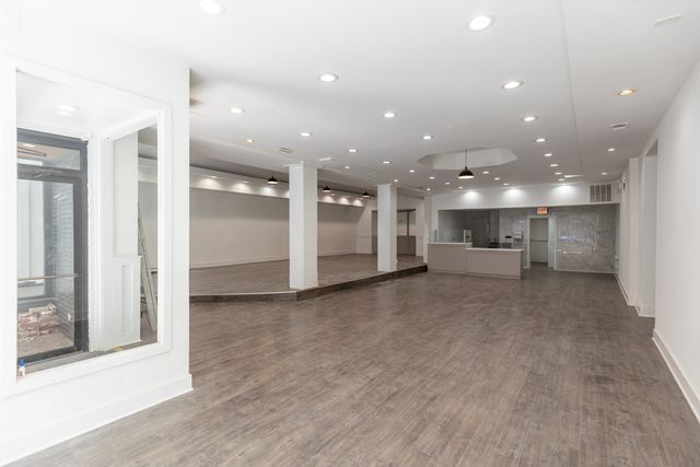 440 N State Street, Chicago, IL 60654
