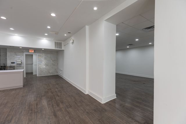 440 N State Street, Chicago, IL 60654