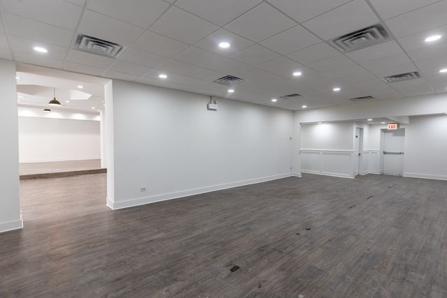 440 N State Street, Chicago, IL 60654