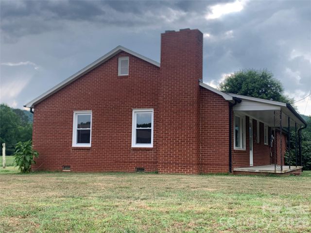 6231 Nc 16 Highway N, Taylorsville, NC 28681