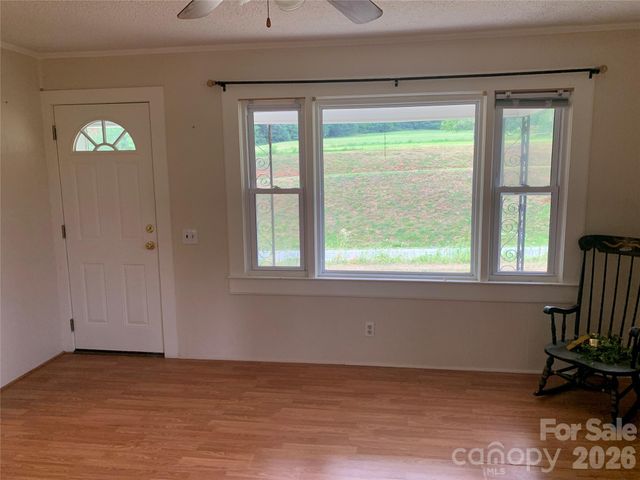 6231 Nc 16 Highway N, Taylorsville, NC 28681