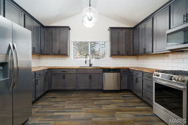 2611 State Street, Granite City, IL 62040