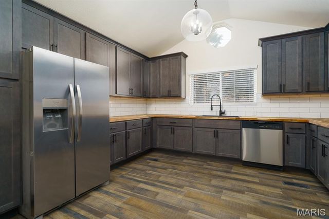 2611 State Street, Granite City, IL 62040