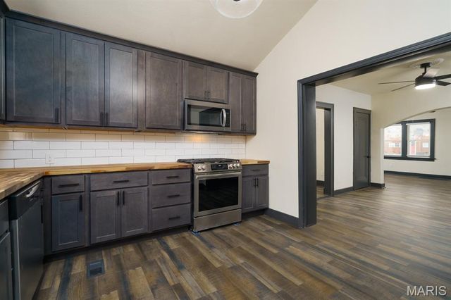 2611 State Street, Granite City, IL 62040