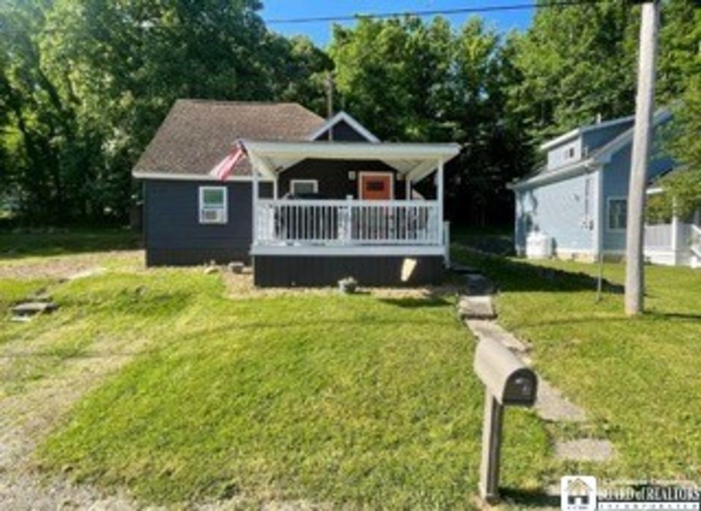 3 Mapleview Avenue, Busti, NY 14750