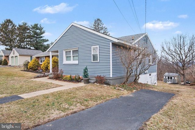 208 RIDGE HILL RD, Mechanicsburg, PA 17050