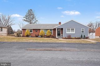 208 RIDGE HILL RD, Mechanicsburg, PA 17050
