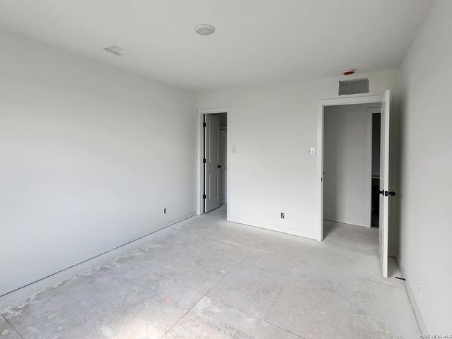 119 Desert Cactus, San Antonio, TX 78253