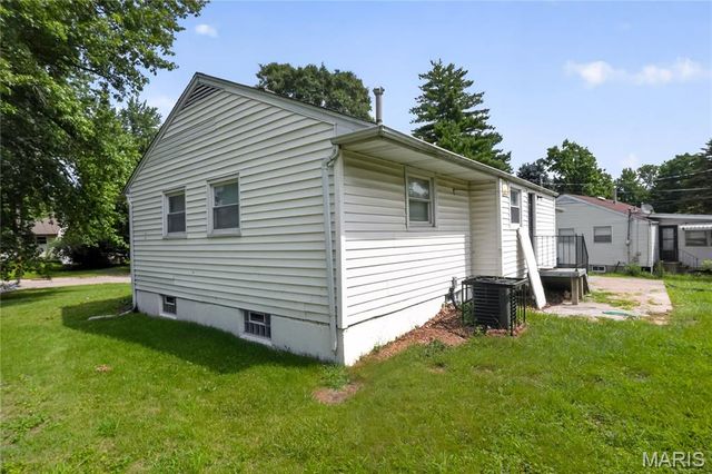 10616 Dunkeld Circle, Bel Ridge, MO 63137