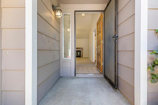 5311 W Griffith Way, Fresno, CA 93722