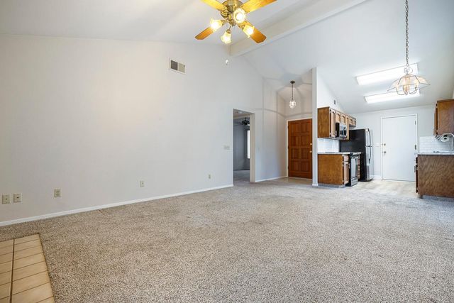 5311 W Griffith Way, Fresno, CA 93722