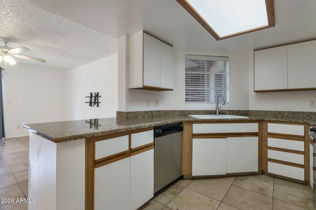 4850 E DESERT COVE Avenue 102, Scottsdale, AZ 85254