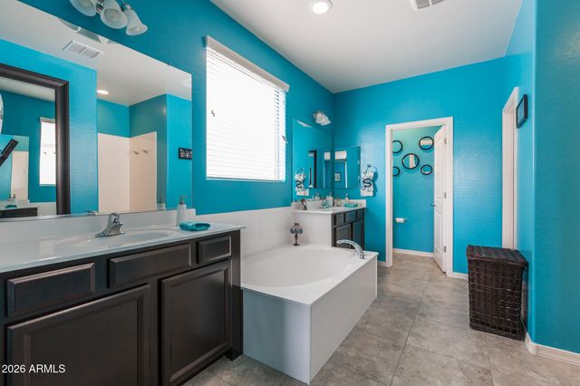 35549 N BANDOLIER Drive, San Tan Valley, AZ 85144